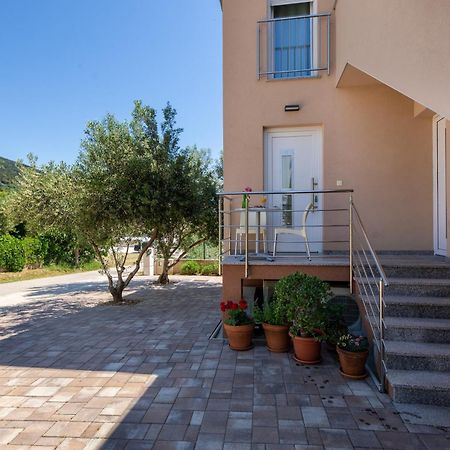 Apartments Viktorija 2 บัชกา ห้อง รูปภาพ