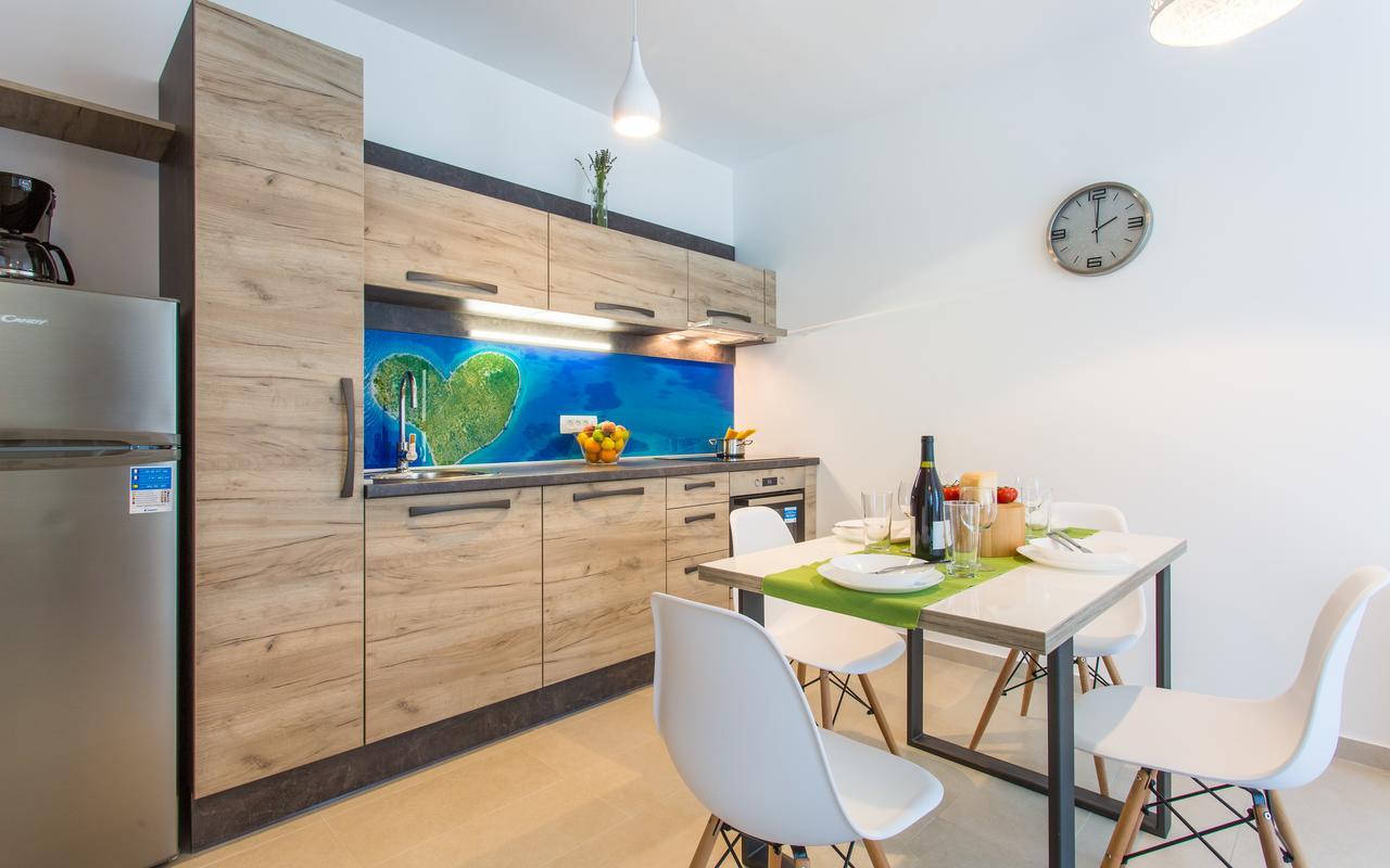 Apartments Viktorija 2 บัชกา ภายนอก รูปภาพ