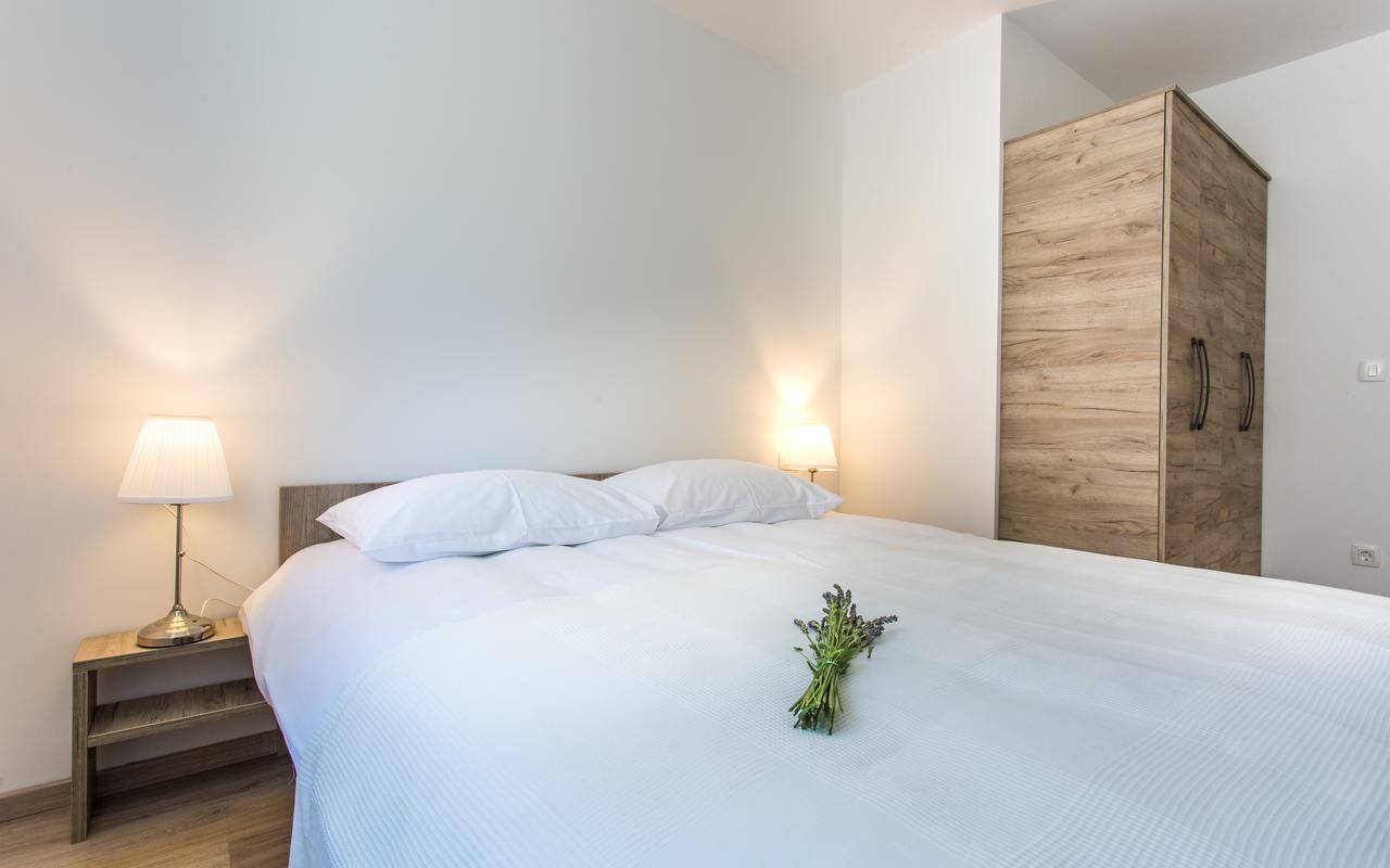 Apartments Viktorija 2 บัชกา ภายนอก รูปภาพ
