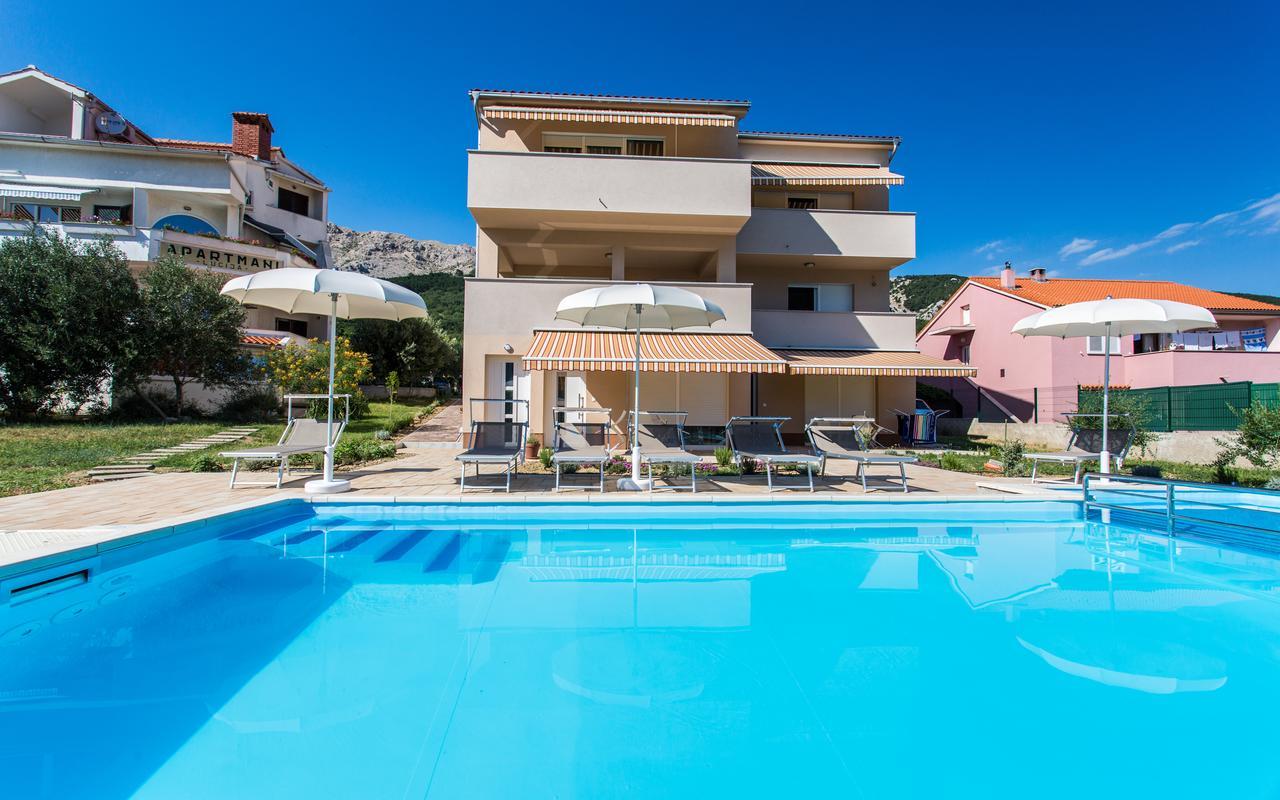 Apartments Viktorija 2 บัชกา ภายนอก รูปภาพ
