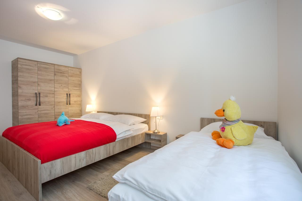Apartments Viktorija 2 บัชกา ภายนอก รูปภาพ