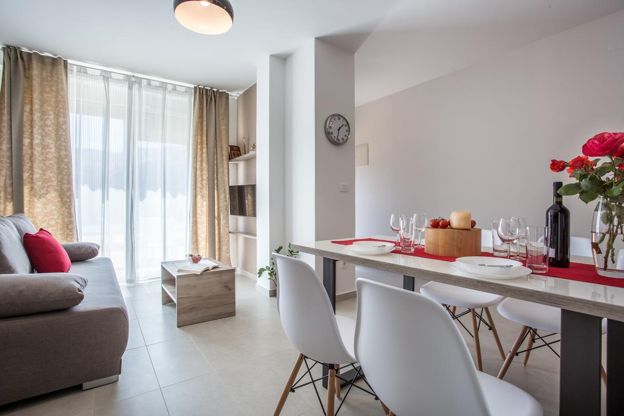 Apartments Viktorija 2 บัชกา ภายนอก รูปภาพ